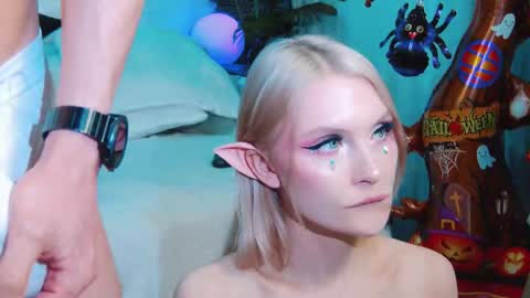 Snapshot of rockstarsgames chatting on 10/26/25, 11:05 Lina and Den online show from 10/26/25, 11:05