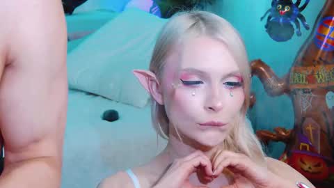 Snapshot of rockstarsgames chatting on 10/27/25, 11:03 Lina and Den online show from 10/27/25, 11:03