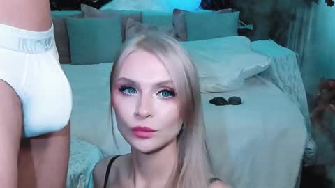 Snapshot of rockstarsgames chatting on 11/02/25, 11:34 Lina and Den online show from 11/02/25, 11:34