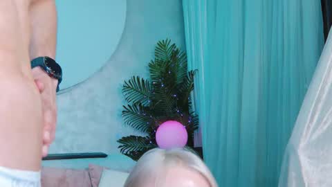 Snapshot of rockstarsgames chatting on 12/04/25, 05:39 Lina and Den online show from 12/04/25, 05:39