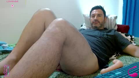Snapshot of rodher81 chatting on 05/27/26, 04:31 Rod online show from 05/27/26, 04:31