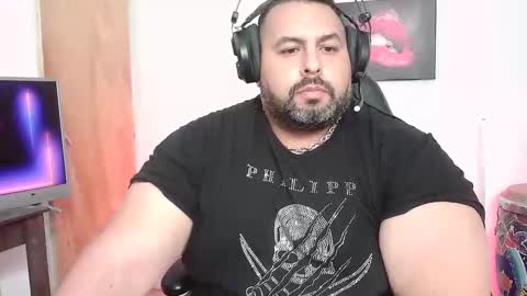 Snapshot of rodrixxx54 chatting on 01/24/25, 11:23 rodrixxx54 online show from 01/24/25, 11:23