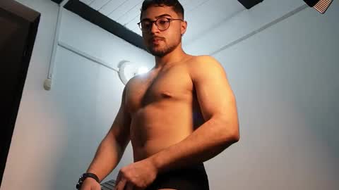 Roger Belmont online show from 11/05/25, 04:34