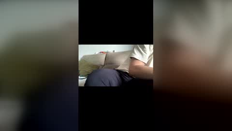 rogerbenid81 online show from 05/18/26, 06:36