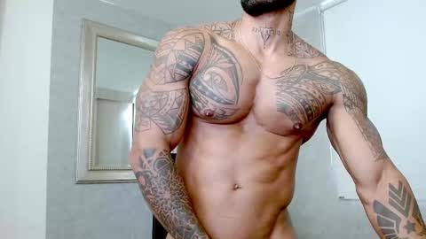 Snapshot of rogers_p chatting on 10/15/25, 03:12 Rogers online show from 10/15/25, 03:12