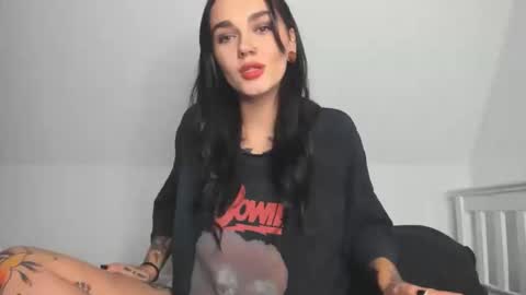 rokiinbaby online show from 10/23/25, 07:34