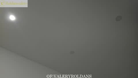 Snapshot of roldansvalery chatting on 10/28/25, 03:32 Valery Roldans online show from 10/28/25, 03:32