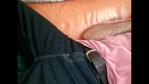 Snapshot of rollino83 chatting on 10/28/25, 10:19 rollino83 online show from 10/28/25, 10:19