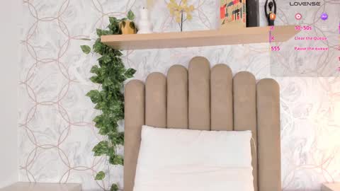 Snapshot of roma_love_ chatting on 09/30/25, 11:48 online show from 09/30/25, 11:48