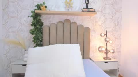   online show from 11/06/25, 12:06