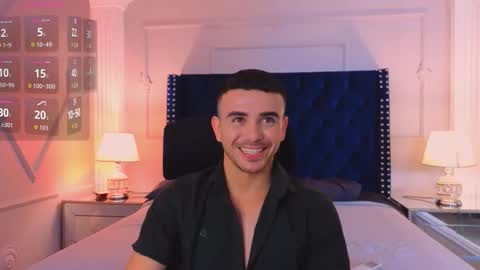 Snapshot of roman_chase chatting on 10/20/25, 11:54   online show from 10/20/25, 11:54