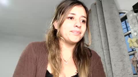 Snapshot of romancewomanmx chatting on 02/21/25, 12:27 RomancewomanMX online show from 02/21/25, 12:27