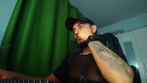 Snapshot of romaniamaster1 chatting on 02/06/26, 06:51 romaniamaster1 online show from 02/06/26, 06:51