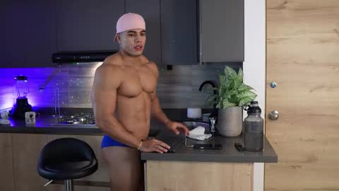 Snapshot of romano_kentt12 chatting on 09/17/25, 12:01 romano_kentt12 online show from 09/17/25, 12:01