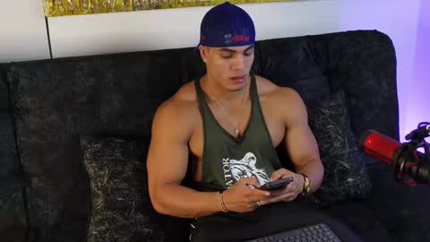 Snapshot of romano_kentt12 chatting on 11/17/25, 06:19 romano_kentt12 online show from 11/17/25, 06:19