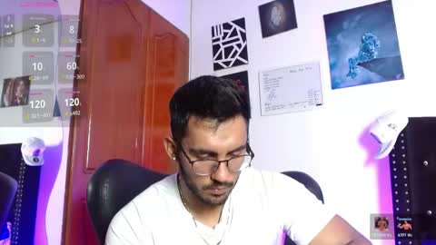 Snapshot of romanpearce_ chatting on 05/26/26, 02:18 Roman online show from 05/26/26, 02:18