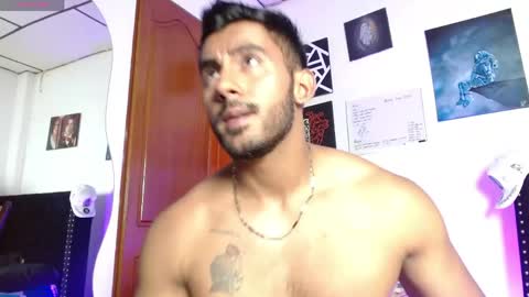 Snapshot of romanpearce_ chatting on 05/26/26, 10:17 Roman online show from 05/26/26, 10:17