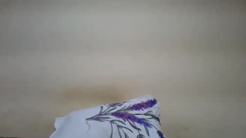 Snapshot of romantic2u4 chatting on 03/04/26, 04:07 Emma online show from 03/04/26, 04:07