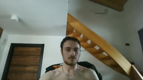 Snapshot of romanz123 chatting on 02/10/25, 03:32 romanz123 online show from 02/10/25, 03:32