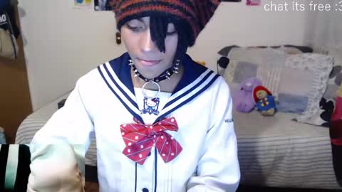Snapshot of romeo_laurient chatting on 05/24/26, 05:12 ROMEO online show from 05/24/26, 05:12