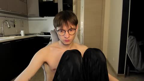 Romeo online show from 09/19/25, 09:37