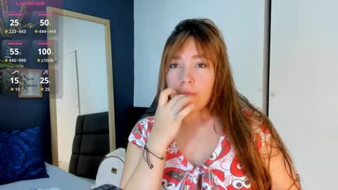 Snapshot of romi01_ chatting on 10/10/25, 07:57 romi online show from 10/10/25, 07:57