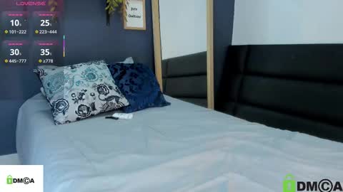 Snapshot of romi01_ chatting on 10/29/25, 08:54 romi online show from 10/29/25, 08:54