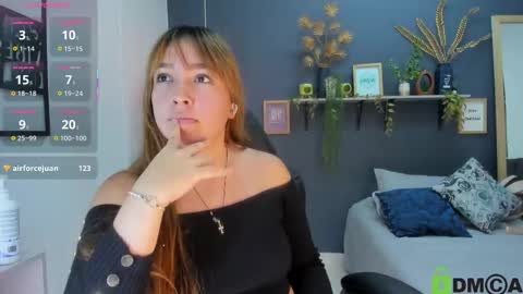 Snapshot of romi01_ chatting on 10/31/25, 05:03 romi online show from 10/31/25, 05:03