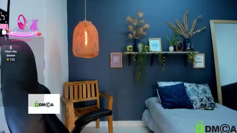 Snapshot of romi01_ chatting on 11/09/25, 07:45 romi online show from 11/09/25, 07:45