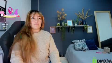 Snapshot of romi01_ chatting on 11/16/25, 08:14 romi online show from 11/16/25, 08:14