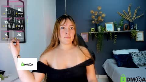 Snapshot of romi01_ chatting on 11/19/25, 06:30 romi online show from 11/19/25, 06:30