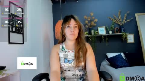 Snapshot of romi01_ chatting on 11/27/25, 07:05 romi online show from 11/27/25, 07:05