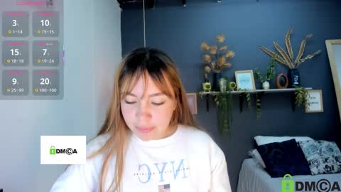 Snapshot of romi01_ chatting on 11/28/25, 02:53 romi online show from 11/28/25, 02:53