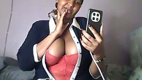Romina 26 online show from 06/30/26, 11:39