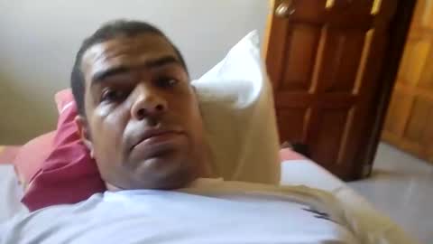 rompeculos121 online show from 02/06/25, 06:56