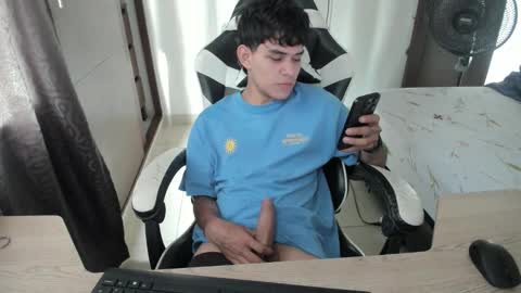 Snapshot of ronaldmq20 chatting on 03/07/26, 09:12 Ronaldo online show from 03/07/26, 09:12