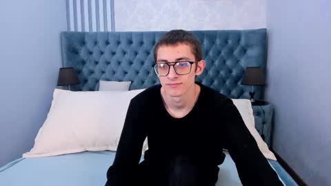 Snapshot of ronbevs chatting on 04/16/26, 07:36 ronbevs online show from 04/16/26, 07:36
