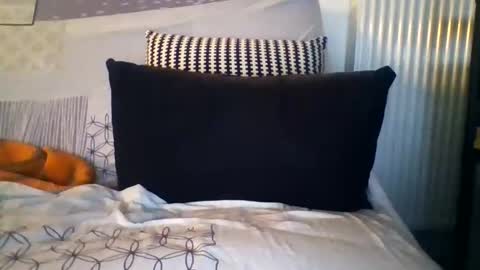 Snapshot of ronbig8inch chatting on 09/15/25, 02:44 ronbig8inch online show from 09/15/25, 02:44