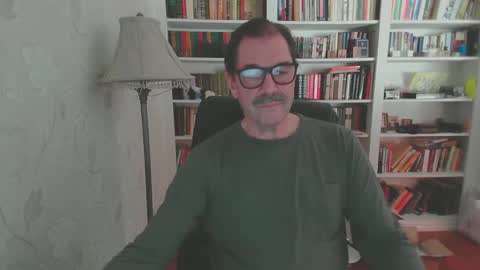 Snapshot of ronger69big chatting on 01/11/25, 06:33 RodgerDodger online show from 01/11/25, 06:33