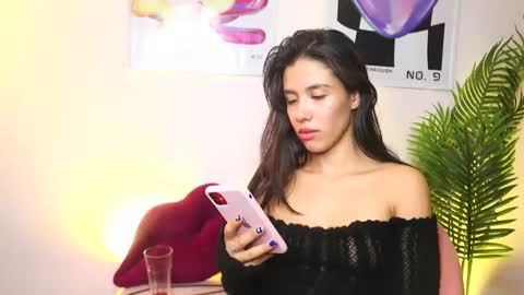 Snapshot of ronieeplay chatting on 02/12/26, 04:18 Roni online show from 02/12/26, 04:18