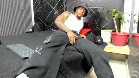 Ronnie 777 online show from 03/01/25, 11:26