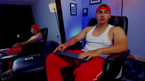 ronnie_crawford online show from 07/03/26, 06:42