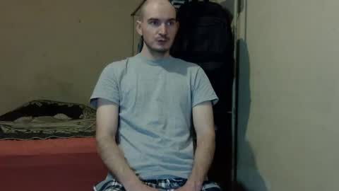 Snapshot of ronniemaster chatting on 12/31/24, 01:47 ronniemaster online show from 12/31/24, 01:47