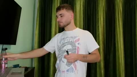 Ronny online show from 12/17/25, 10:16