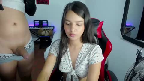 Snapshot of room_kitty chatting on 10/31/25, 03:24 MIA AND PAUL online show from 10/31/25, 03:24