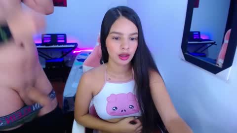 Snapshot of room_kitty chatting on 11/15/25, 03:19 MIA AND PAUL online show from 11/15/25, 03:19