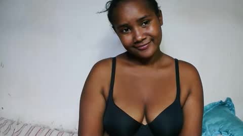 Snapshot of roosesexy chatting on 06/10/26, 07:02 roosesexy online show from 06/10/26, 07:02