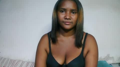 Snapshot of roosesexy chatting on 06/11/26, 07:12 roosesexy online show from 06/11/26, 07:12