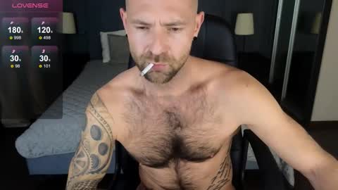 Snapshot of roryreed chatting on 11/16/25, 12:11 Rory Reed online show from 11/16/25, 12:11