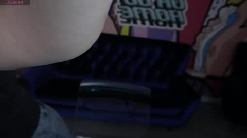 Snapshot of rosaamour chatting on 06/04/26, 05:35 rosaamour online show from 06/04/26, 05:35